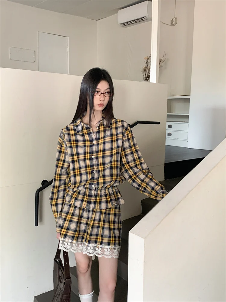 CHEERART Jesień 2025 Żółta Koszula w Kratę z Długim Rękawem Damska Koszula Zapinana na Guziki Bluzka Styl Jirai Kei Ubrania Jesienne
