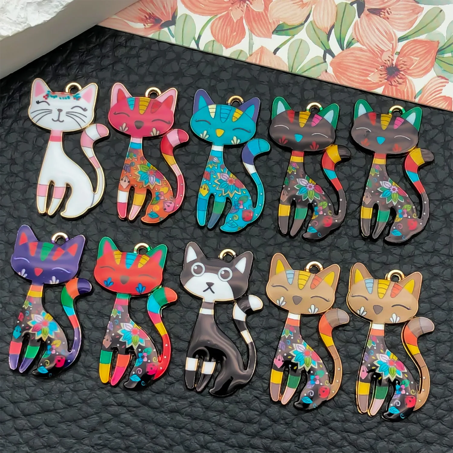 Set of 5/10 Whimsical Oil-Drip Cat Charms - Artistic DIY Craft Supplies for Unique Handmade Jewelry & Fashion Accessories view 6