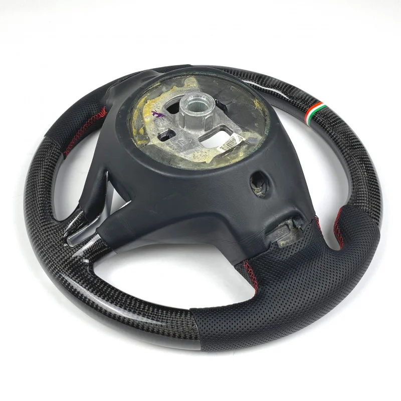 لعجلة القيادة مخصصة من ألياف الكربون لمازيراتي جيبلي/ليفانتي/كواتروبورتي