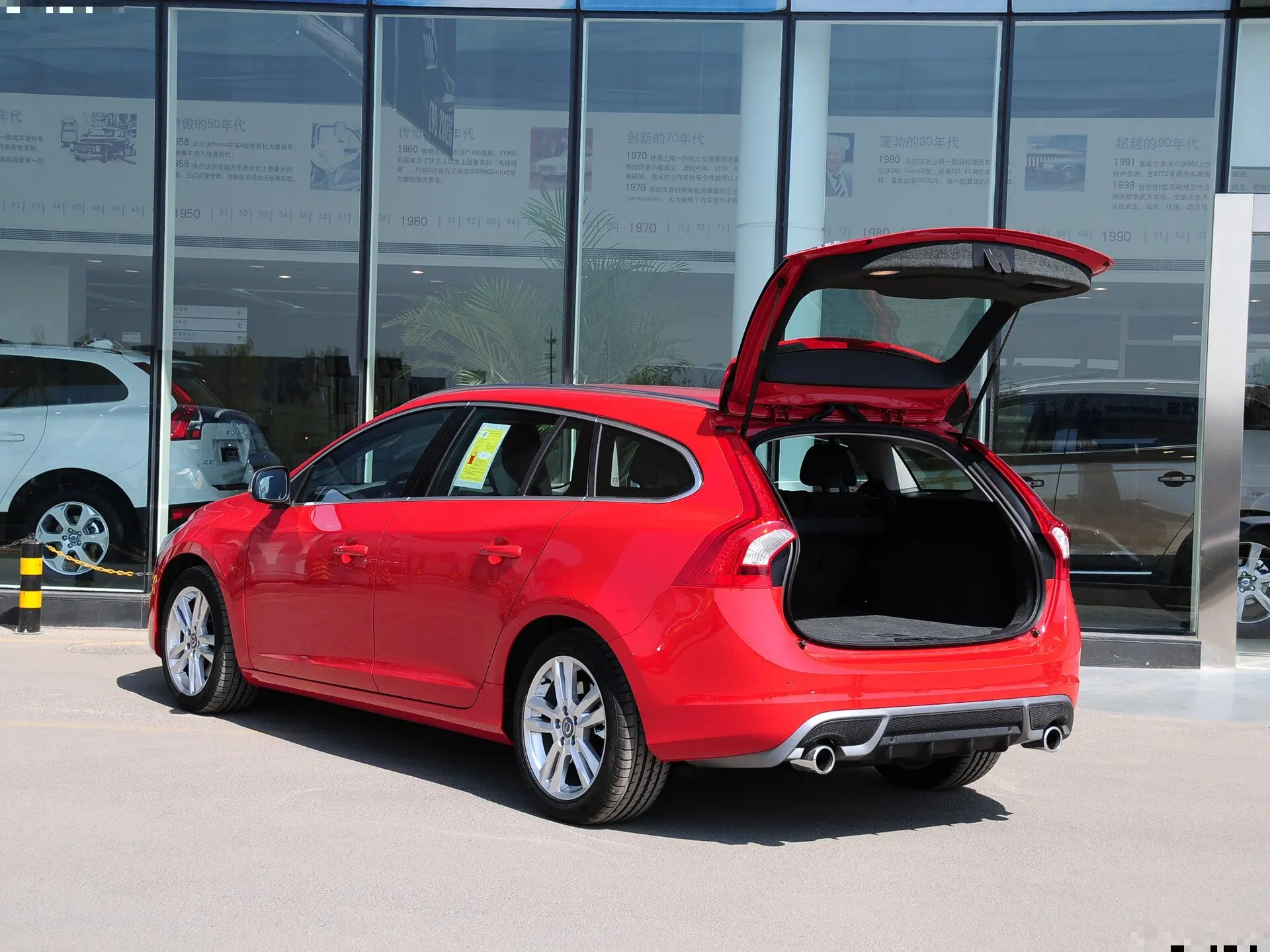 

562MM 2PCS Back Door Stay For Volvo V60 I MK1 (155) Estate 2010 2011-2018 Rear Tailgate Boot Gas Spring Struts Prop Lift Support