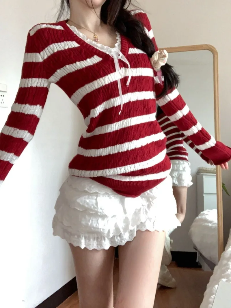 Women's Three Piece Set Sweet Knitwear Sets V-Neck Striped Slim Sweater Top White Inner Vest Lace Tiered Skirt Female Clothing