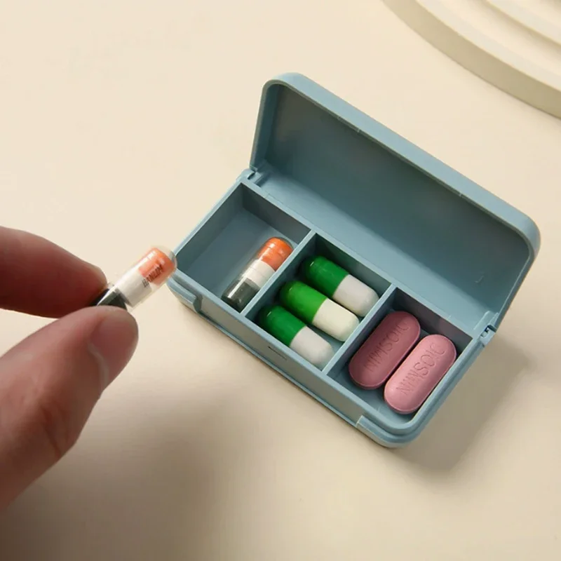 علبة حبوب صغيرة مكونة من 3 شبكات، صندوق حبوب السفر المحمول - حاوية تخزين الأجهزة اللوحية ليوم واحد، منظم حامل الأدوية البلاستيكية