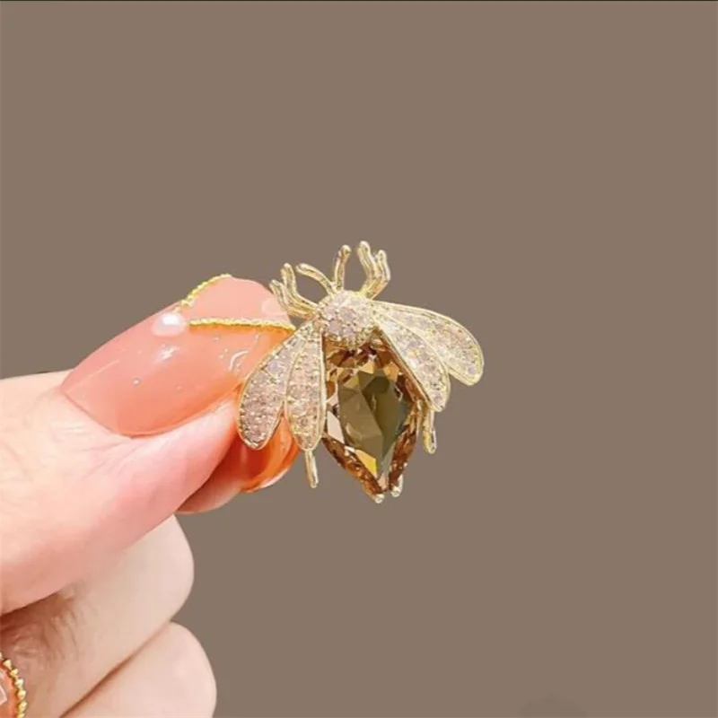 1PCS Fashion Rhinestone Bee Shaped Brooches For Women Clothing Coat Jewelry Accessories Gifts