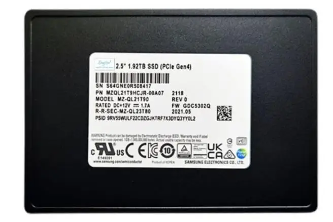 

Для PM1643A SAS 960GB 2,5 MZILT960HBHQ-00007