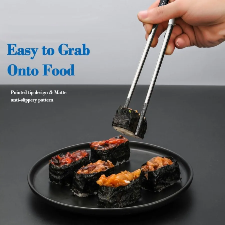 عيدان تناول الطعام المعدنية مع علبة عيدان تناول الطعام المصنوعة من الفولاذ المقاوم للصدأ مطلية بالتيتانيوم وقابلة لإعادة الاستخدام وخفيفة الوزن منقوشة نونسليب 18 10 كور #5