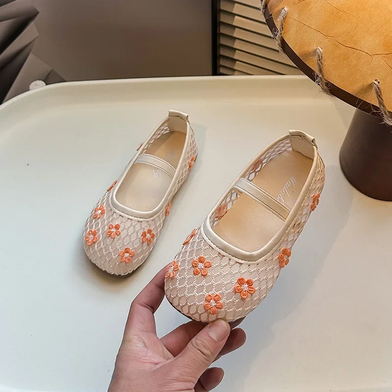 

Summer Girls Mesh Flat Shoes Sweet Flower Embroidered Children Dance Loafers Non-slip Causal Kids Fashion Princess Shoes Shallow