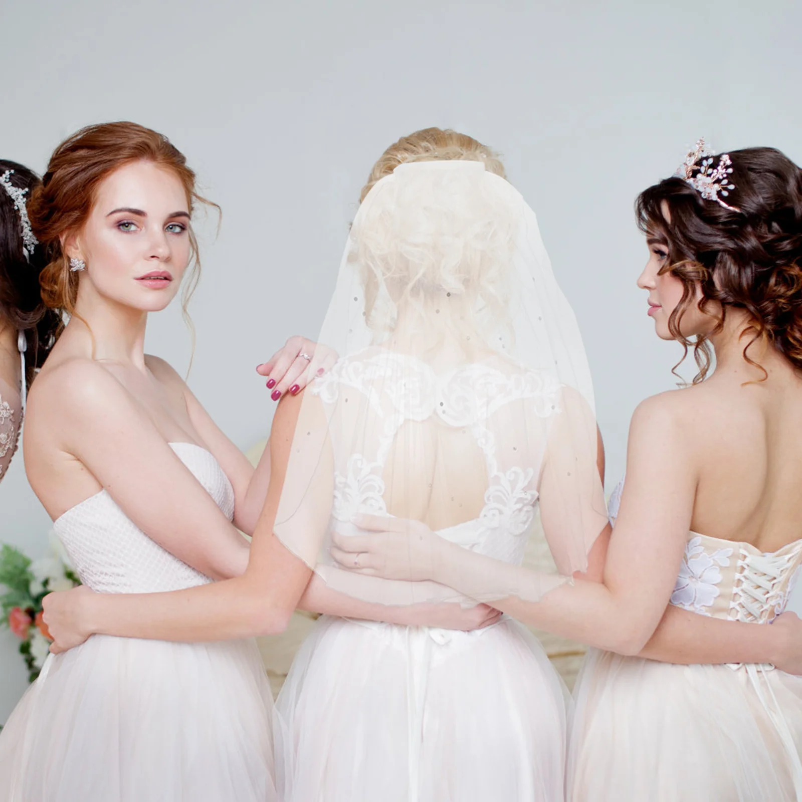 حجاب زفاف قصير من التول عاجي مع شريط كريستالي مشط أنيق لحفلات الزفاف والتصوير الفوتوغرافي وحفلات الزفاف #3