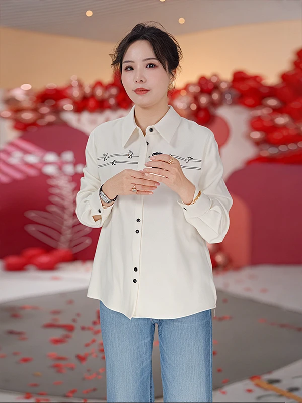 

Design Sensation Embroidered Single Button Long Sve irt Women's Faionable Youthful Turn-down Collar Top for Winter