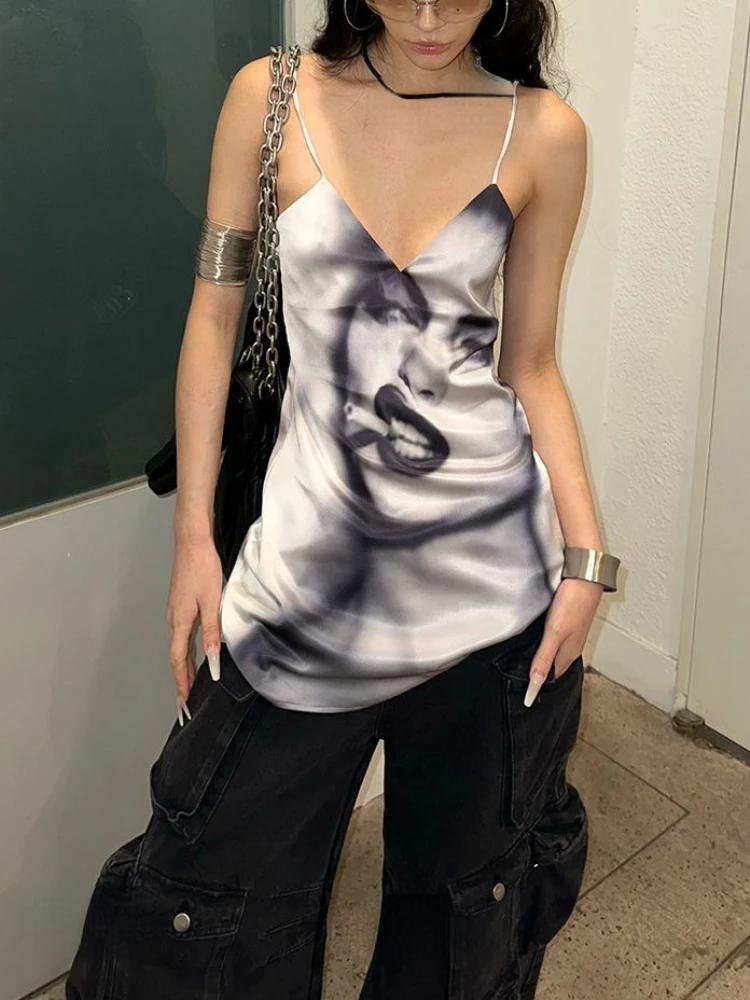 بلوزة نسائية صيفية Y2k جمالية مثيرة بياقة على شكل V بدون أكمام ملابس خروج غير رسمية مطبوعة صورة هاراجوكو كل مباراة قصيرة s