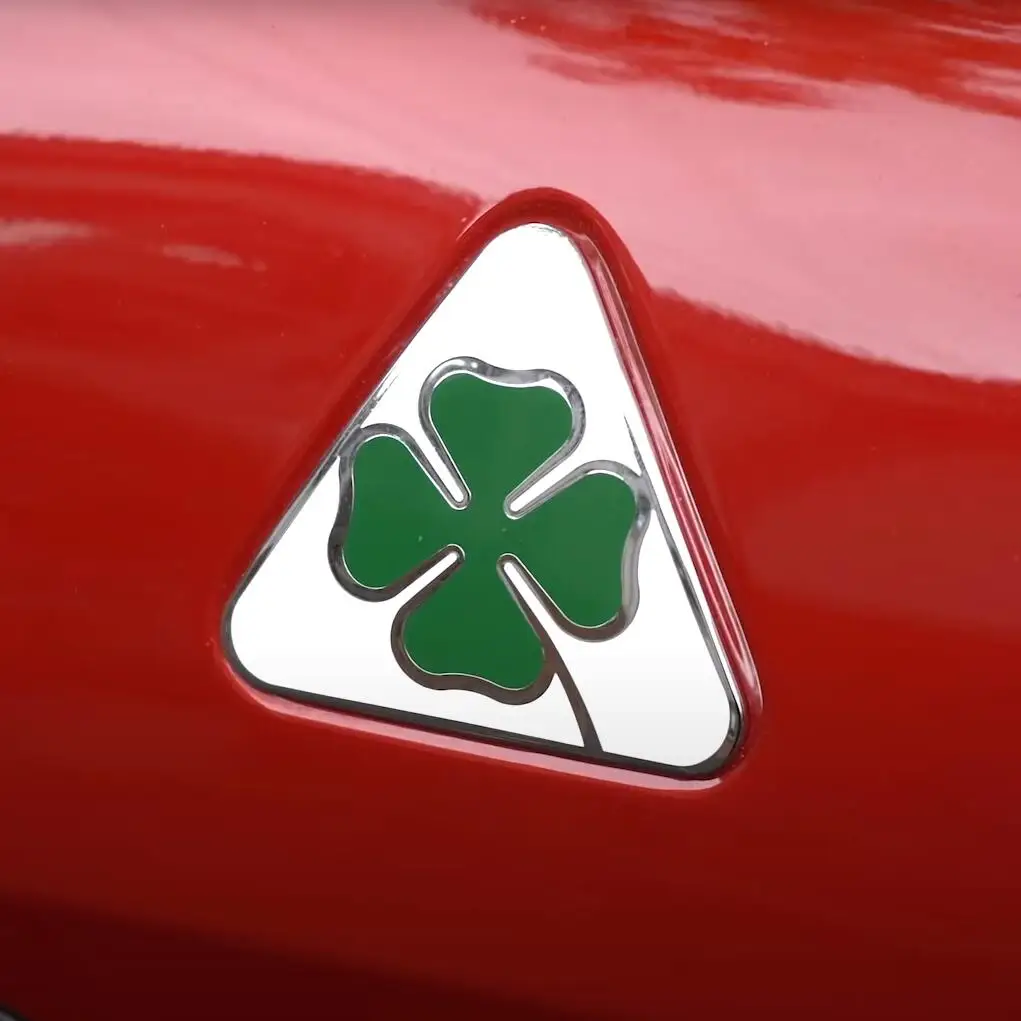 For Alfa Romoe Giulia Stelvio Aluminum Quotrafoligio Fender Decoration Stickers Four Leafs Clover Exterior Stickers  Accessories