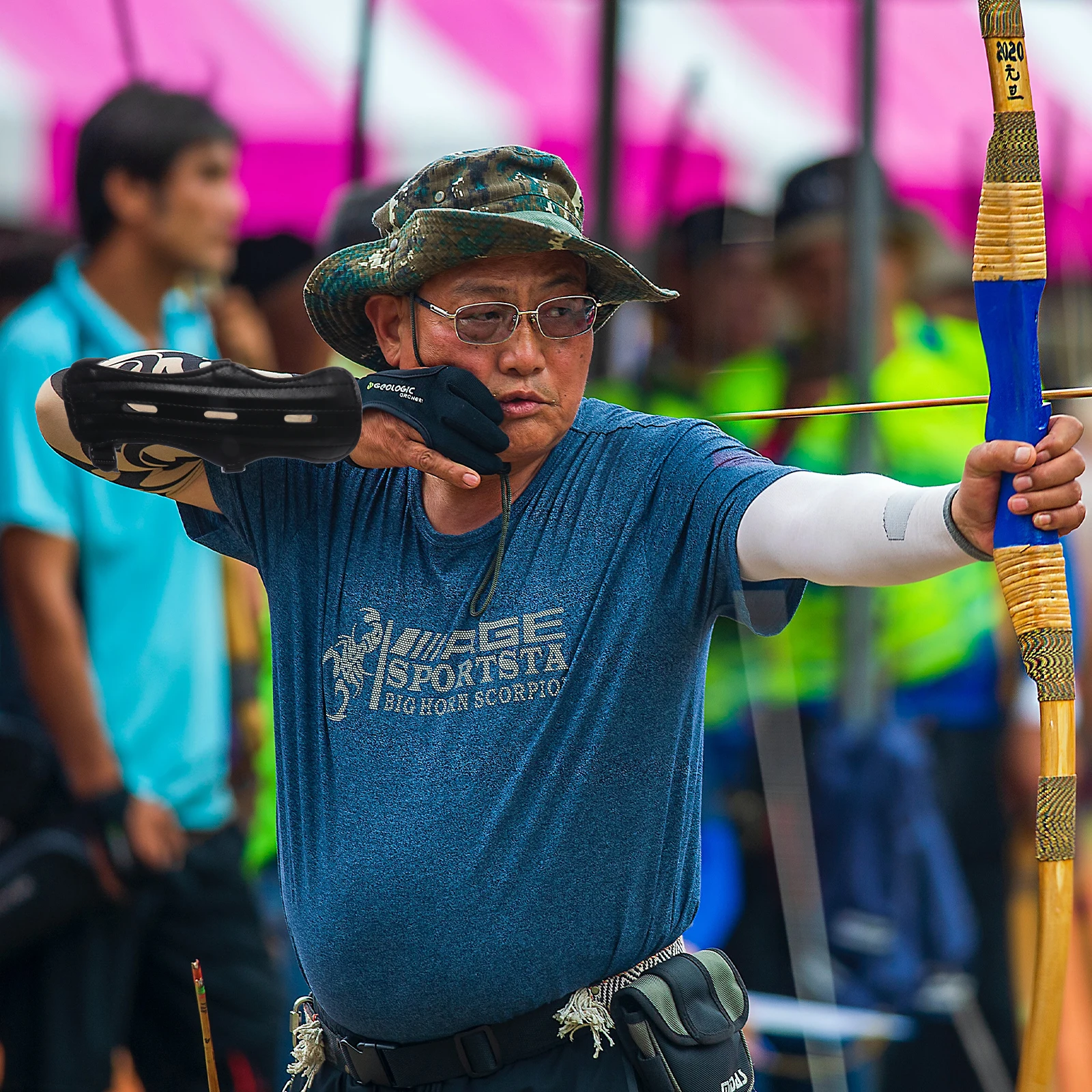 Tiro com arco braço guarda proteção de couro ajustável antebraço bracer equitação caça arco armguard manga tradicional elástico prático
