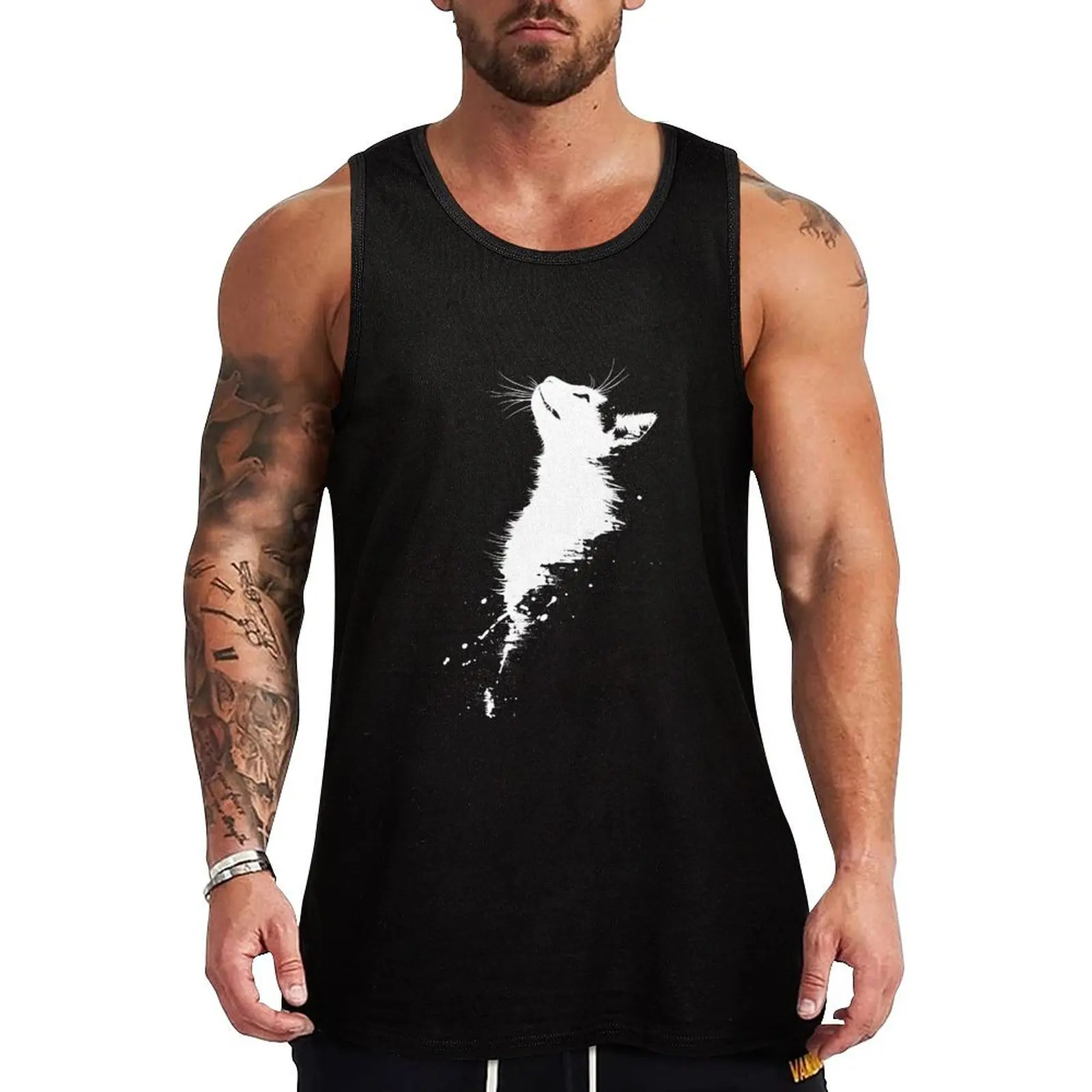 Cat looking up Tank Top Sleeveless top Men's gym clothing sports suits