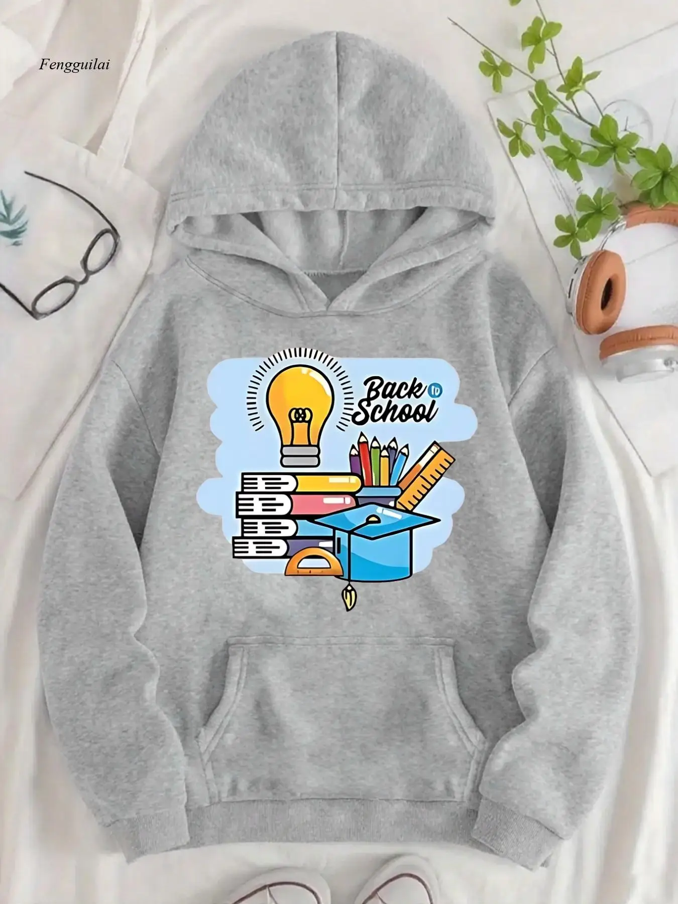 Impression créative sur le thème "Rack to", inspiration d'étude d'allumage. Sweat à capuche avec poche pour femme avec motif lettres imprimées et doublure