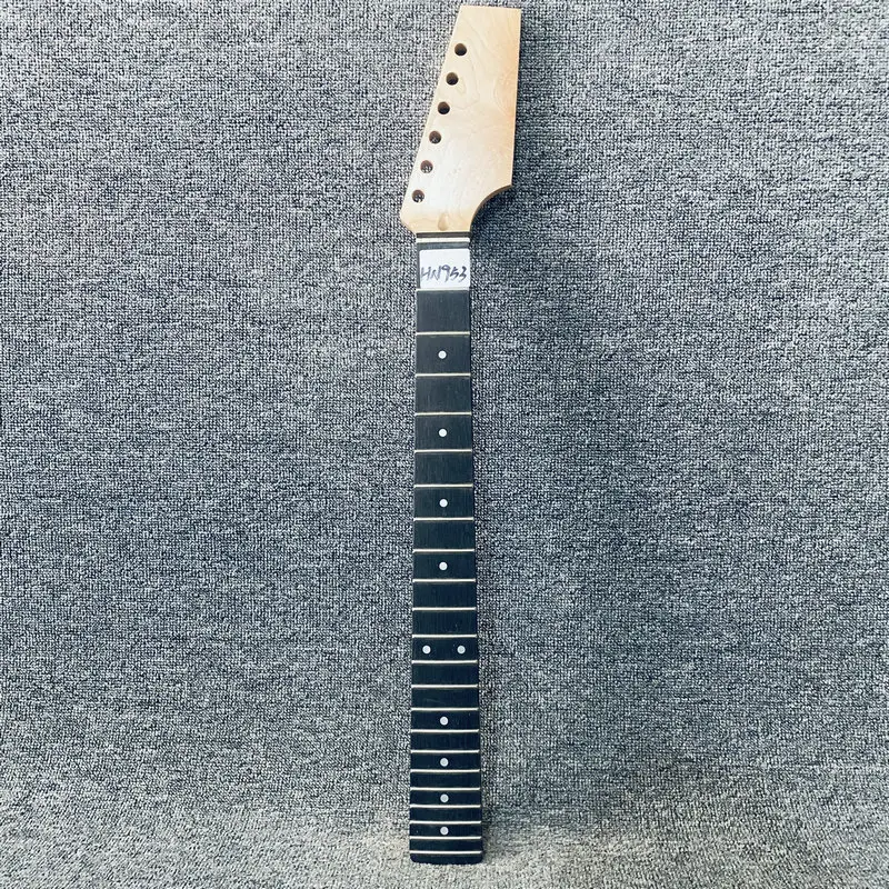 HN953  Uncut Headstock Electric Guitar Neck ST Model Roasted Maple 22 Frets 648 Scales Length for DIY Replace Wood Damage