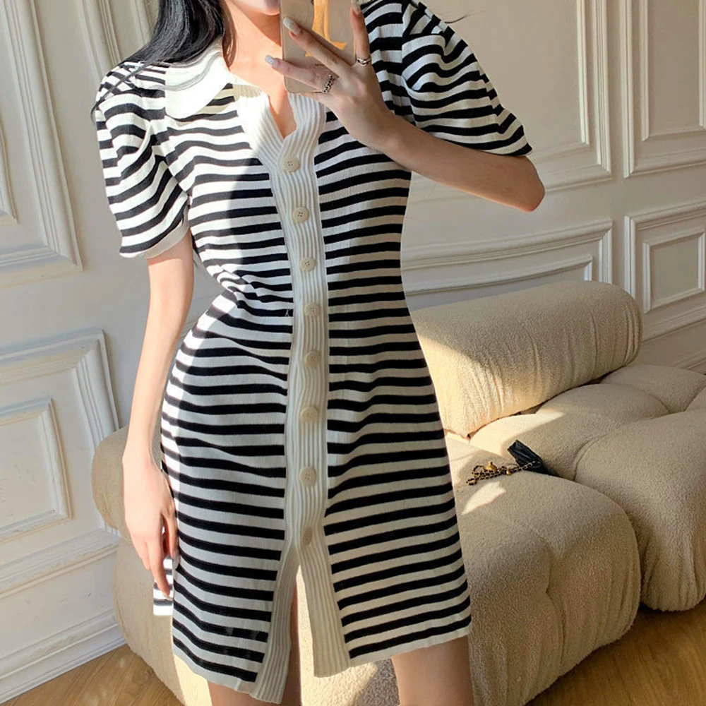 

French Styles Knitted Dress Women's Spring Autumn Bubble Sleeved Fashion Color Collision Dress Single Breasted Casual Cardigan