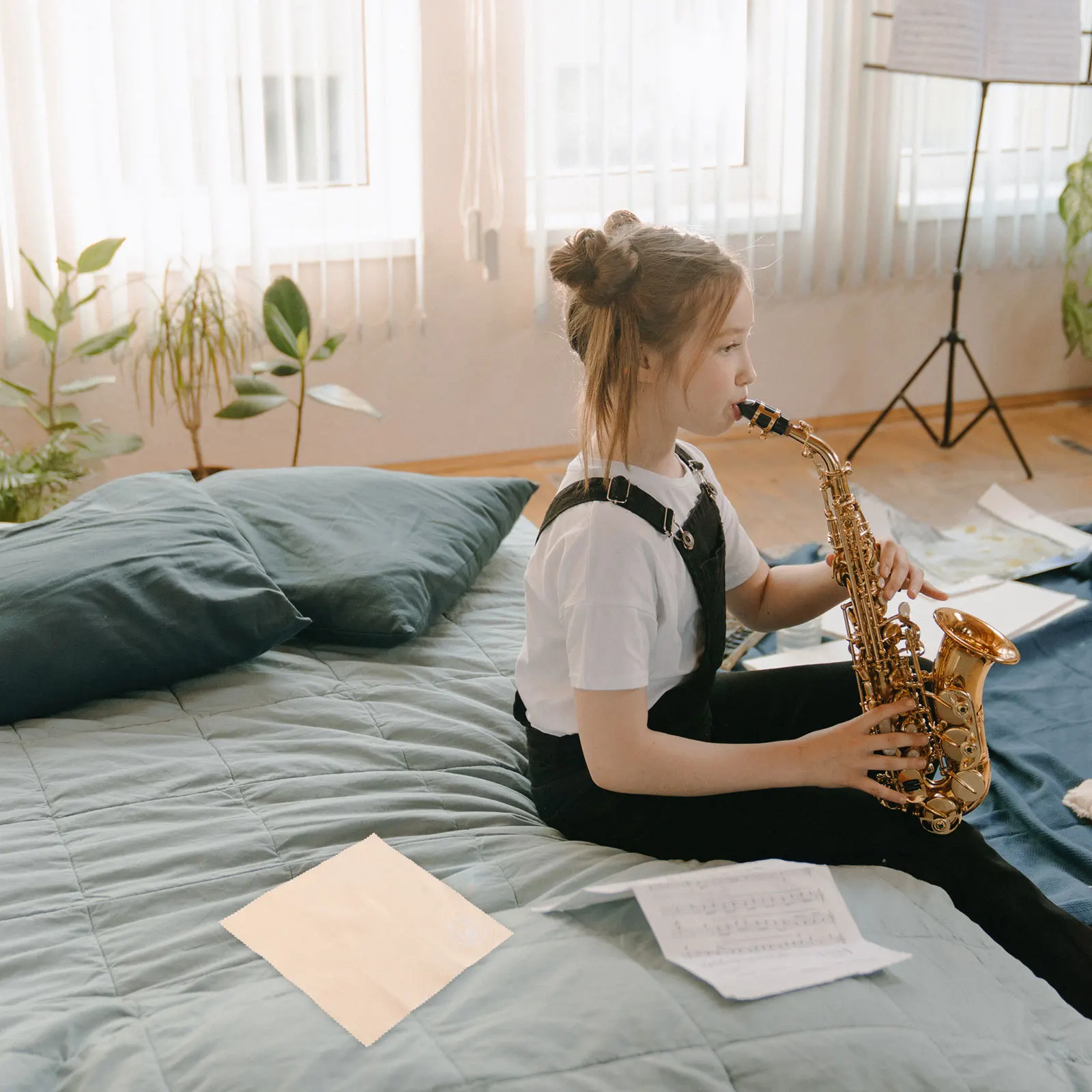 

2Pcs Instrument Cleaning Cloth Soft Polish for Guitar Violin Piano Wind Instrument Maintenance Cleaning Cloths