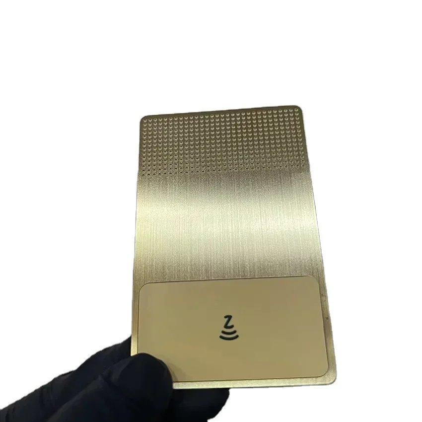 

Пустая черная матовая металлическая карта NFC для деловой алюминиевой карты NFC