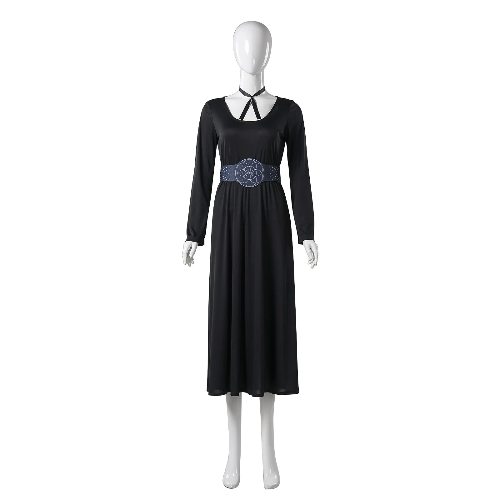 

Cosplay Of 2 From The Underworld The Strange And Powerful Sorcerer Lydia