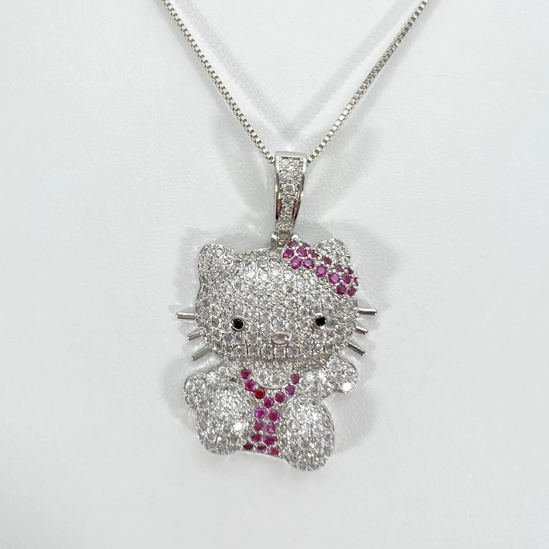 Kawaii مرحبا كيتي قلادة أنيمي سانريو الهيب هوب لطيف الماس قلادة الرجال والنساء القلائد الكرتون الأزياء والمجوهرات هدية