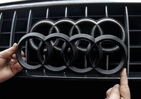 1pc Silver/Black car ABS four ring front engine hood trunk sticker logo suitable for Audi TT Q2 Q3 Q5 Q8 A3 A4 A5 A7 A6 A8 Q7