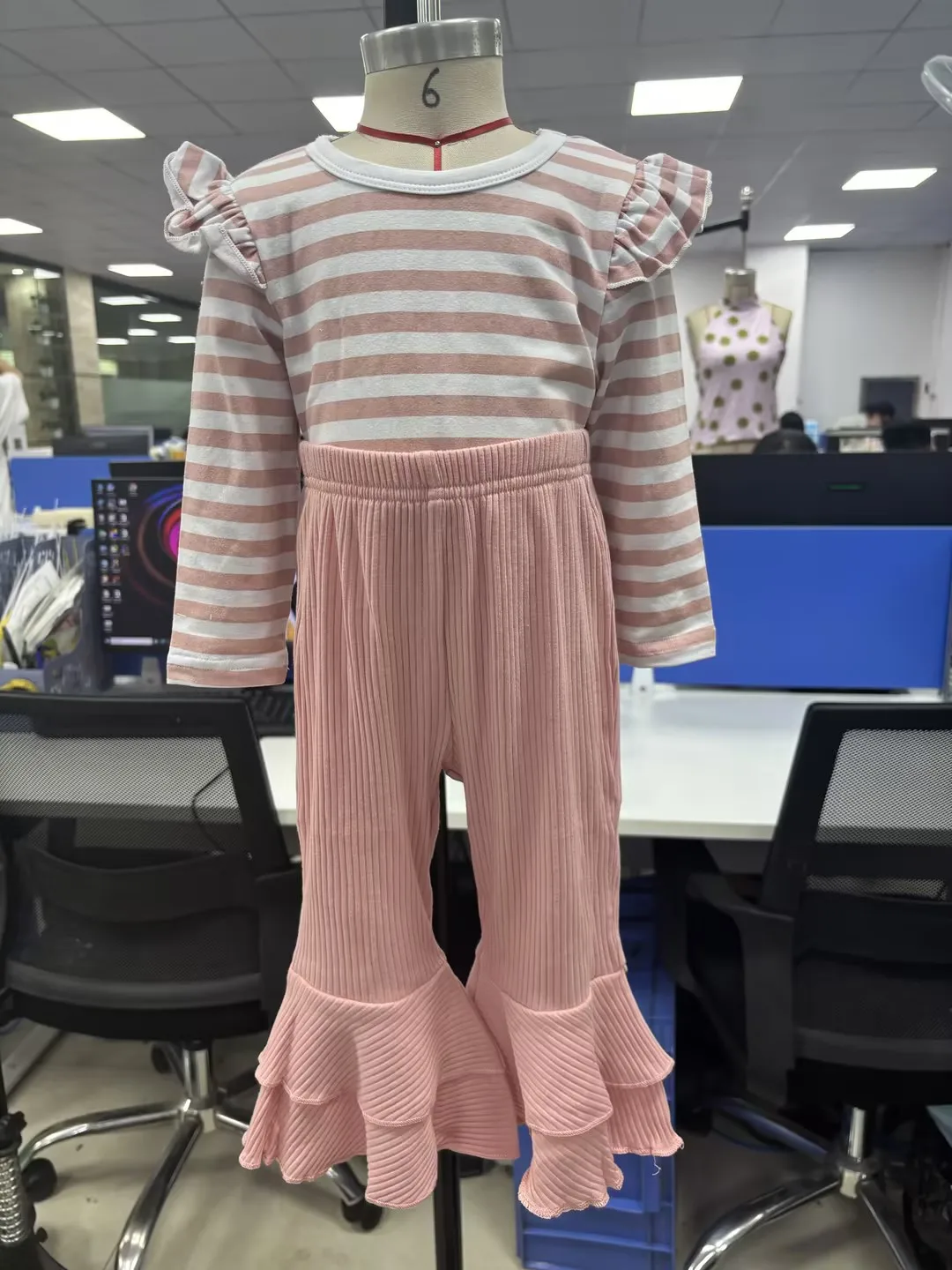 

Baby Clothing Girls Fall Outfit Long Sleeve Striped Romper with Flare Pants and Headband Clothing Set