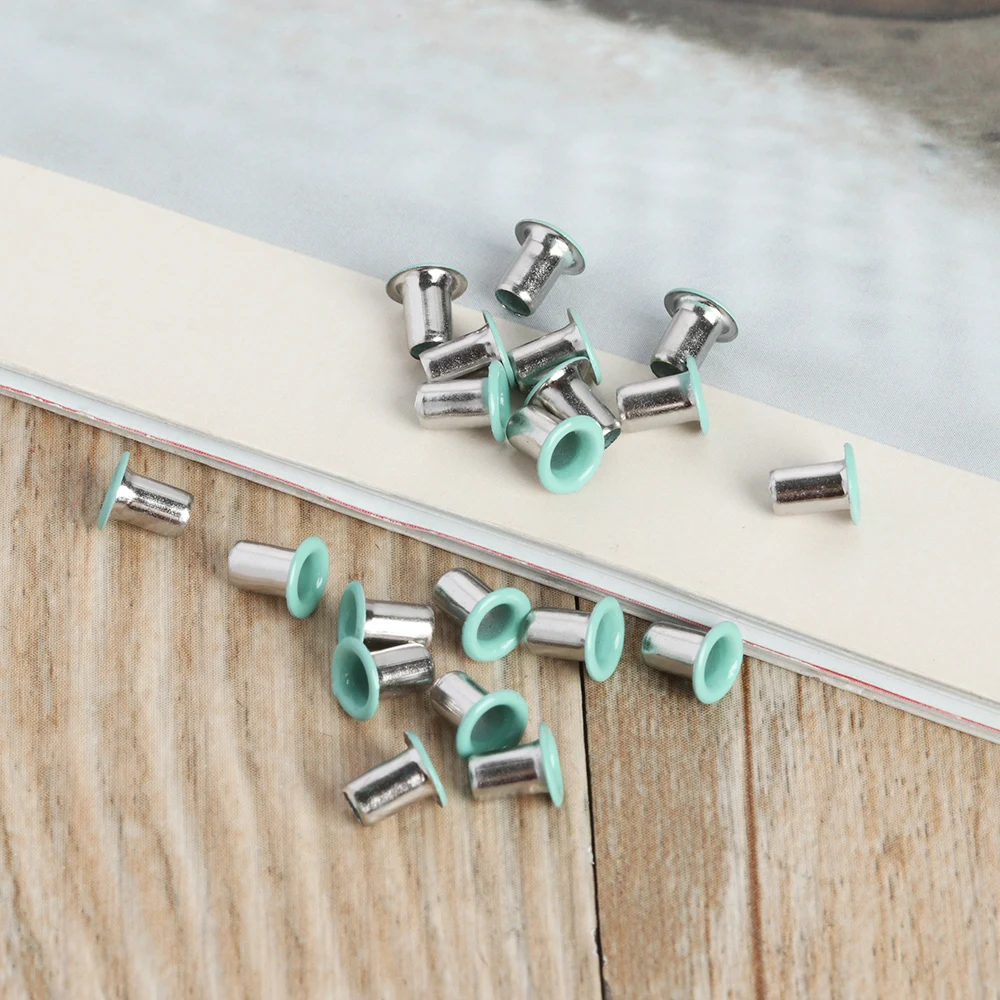 20 قطعة 1 مللي متر/2.5 مللي متر الملونة المعادن العيينة أزرار الأحذية فائقة صغيرة الملابس حزام مشبك Dolls بها بنفسك دمى أبازيم دمية أكياس الخياطة Accessori