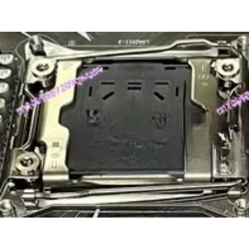 

Новая материнская плата X99 для настольных ПК