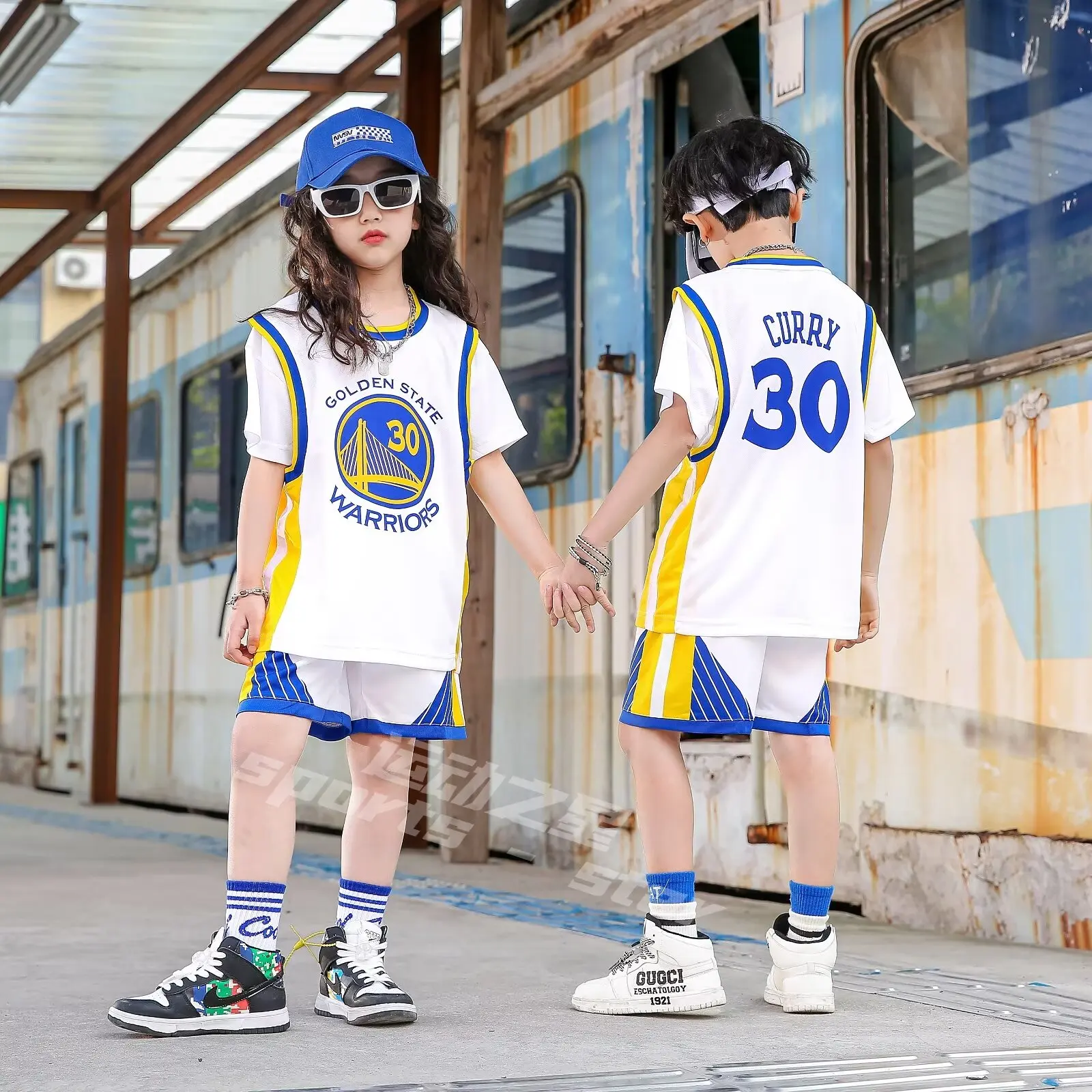 New 24/25 basketball uniform set primary school student jersey boys and girls sports training clothing children\'s fake two-piece