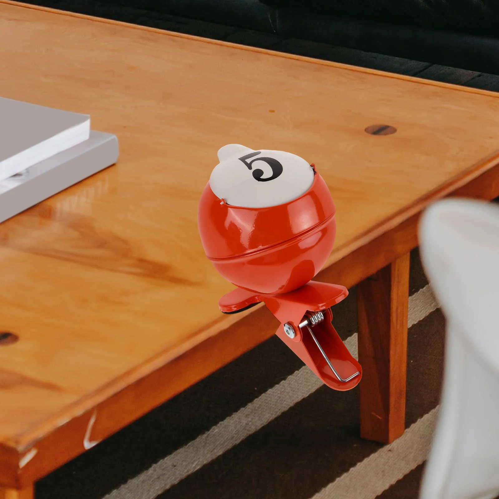 

Billiard Ashtray Metal Windproof Cigarette Holder Indoor Outdoor Desktop Table Edge Clamp Portable Ash Tray For Home Office