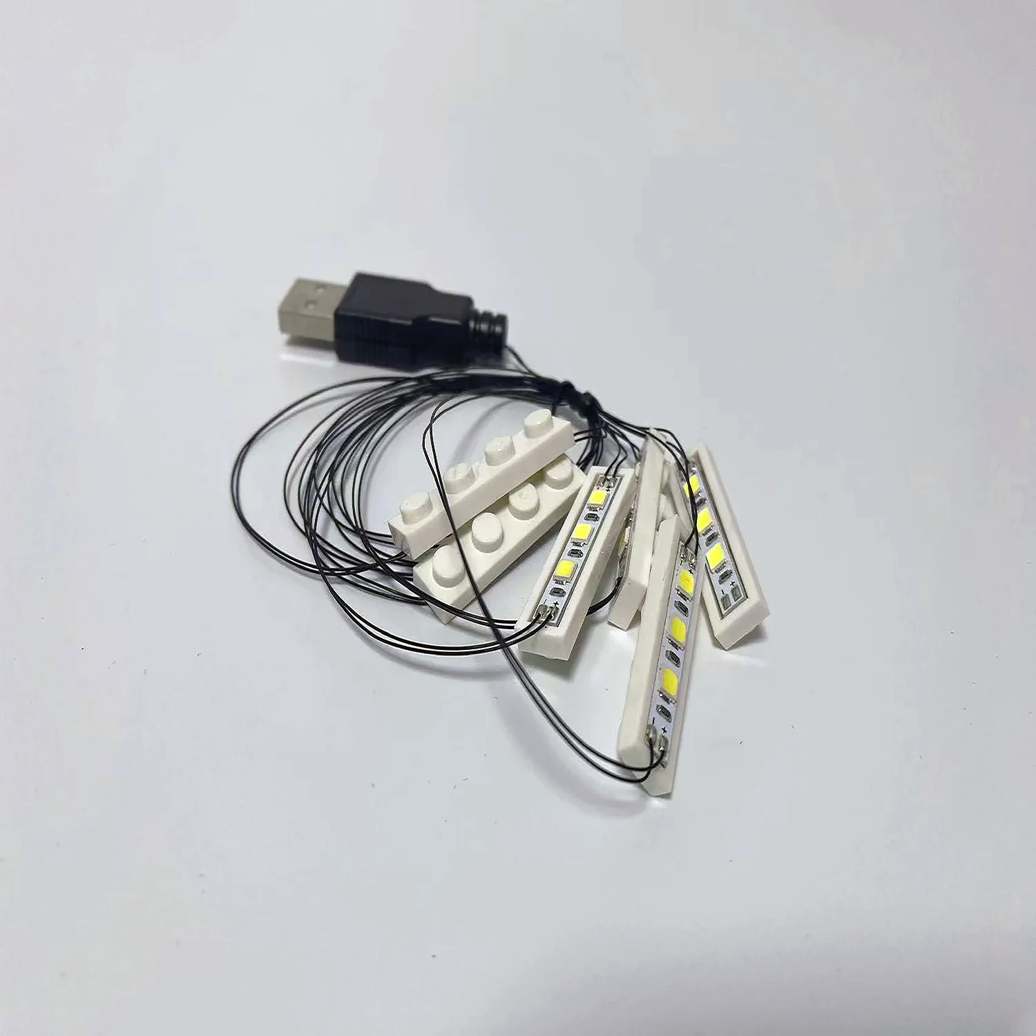 LED-Brick-Beleuchtung, vier/sechs in einer, in Reihe verbunden, angetrieben durch USB, leuchten Sie Ihre Bausteine