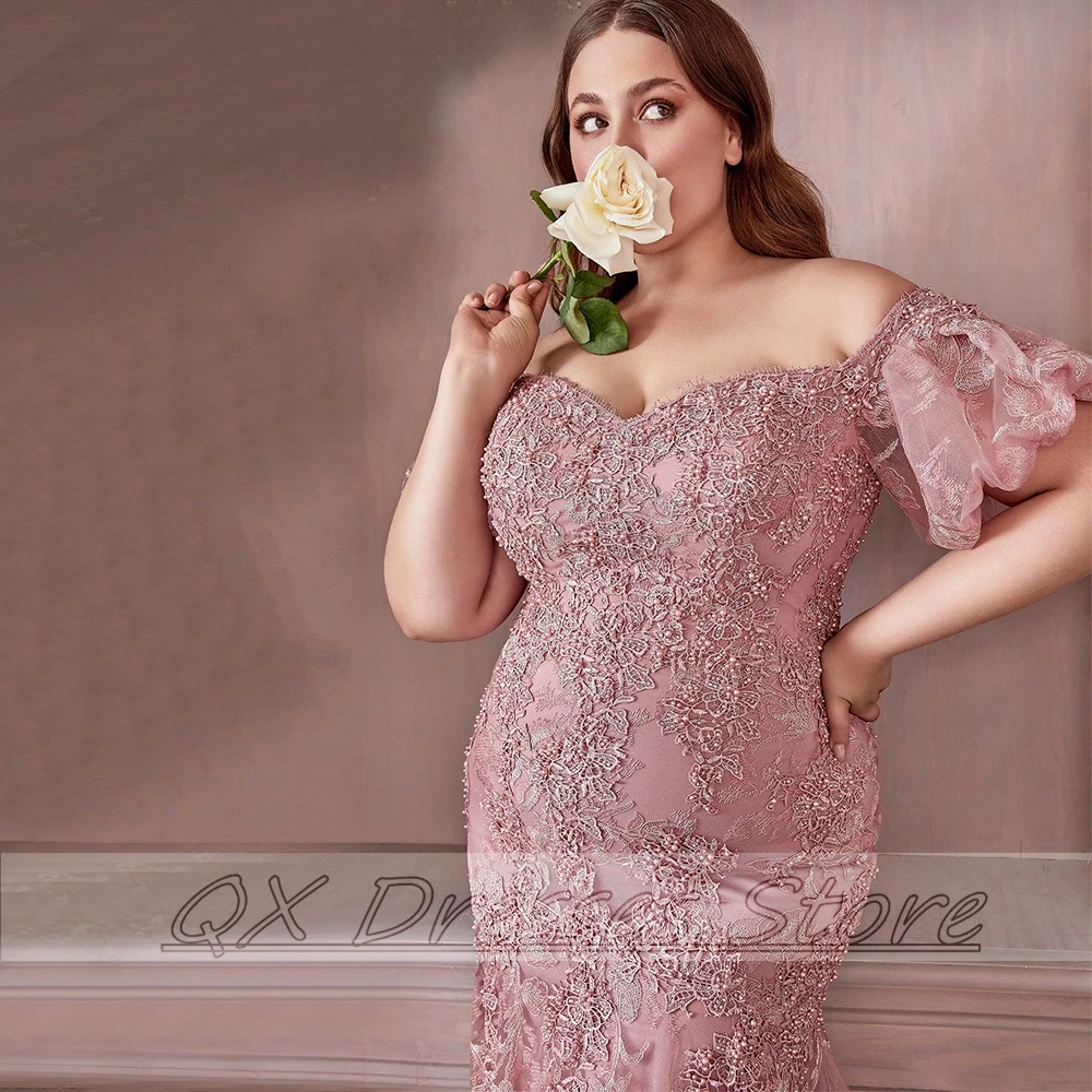 Customized 2022 Long Plus Size Mother of the Bridal Dresses Floor Length  Strapless Draped Applique Lace Mermaid Guest Wedding 