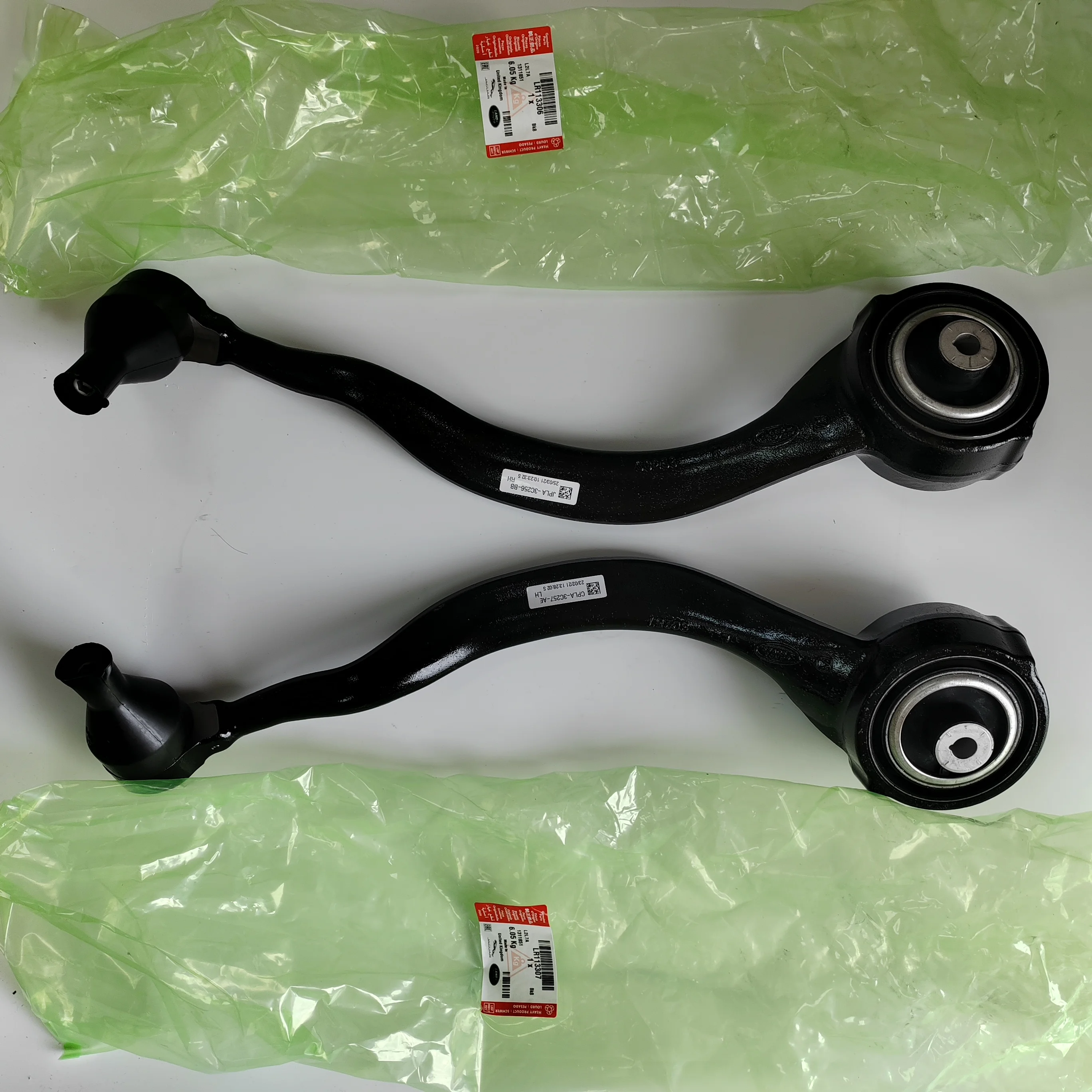Front Right Lower Control Arm LR113306 LR113307 LR034219 LR03420 LR072470 LR072468