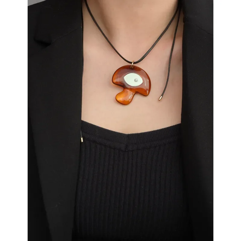 Niche enamel glazed mushroom necklace light luxury simple personality versatile pendant high sense imitation pearl wax thread