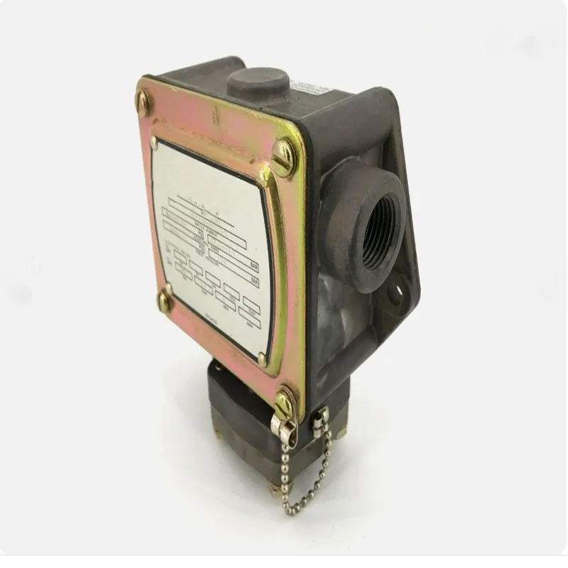 New Original Pressure Switch MT1H-H351S-FX  P1H-B30SS-S0253  P1H-K1600SS-S0081