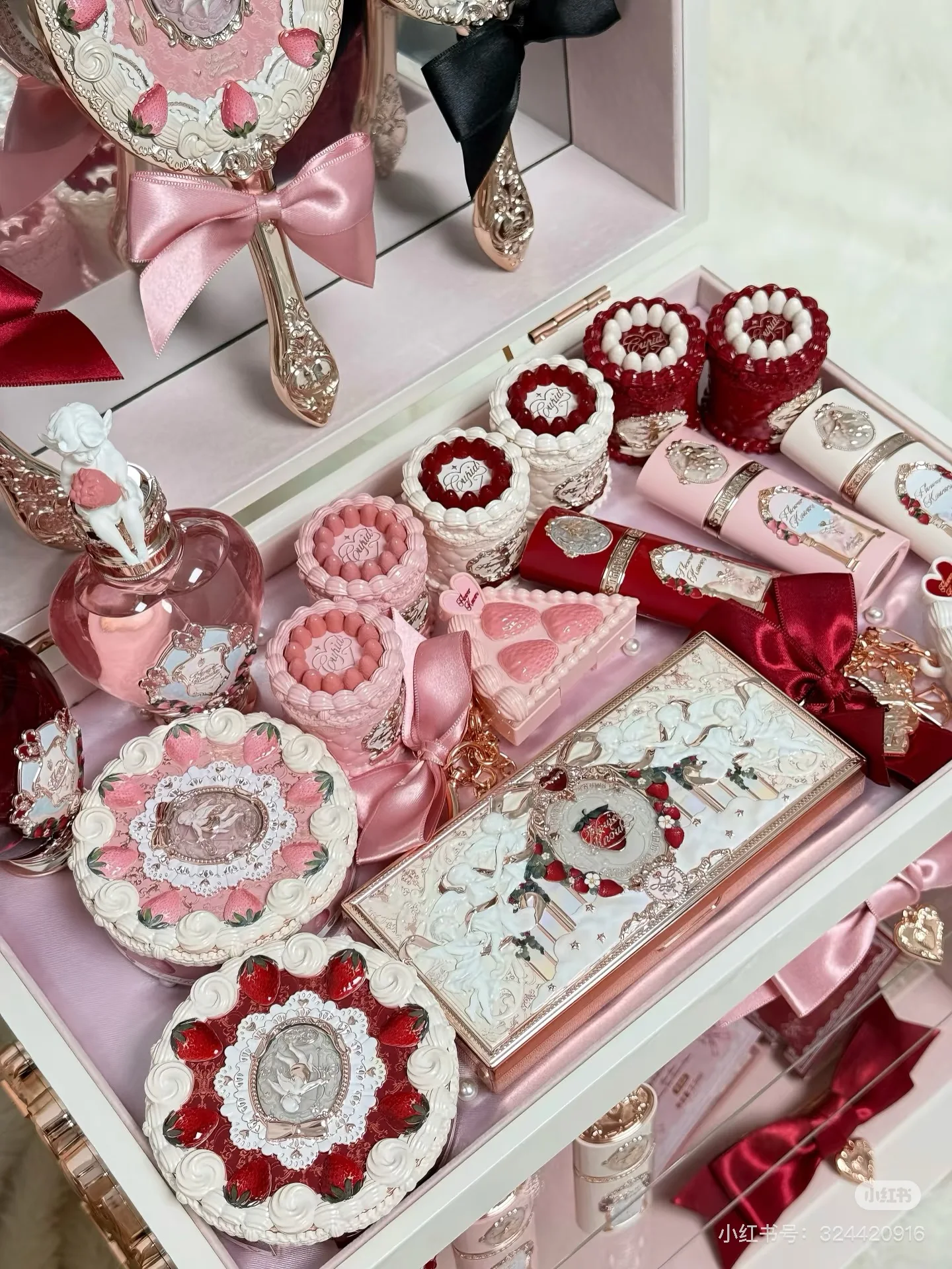 Flower Knows Strawberry Cupid Allin Large Gift Box Products Storage Cabinet Cosmetics Storage Box Without Makeup