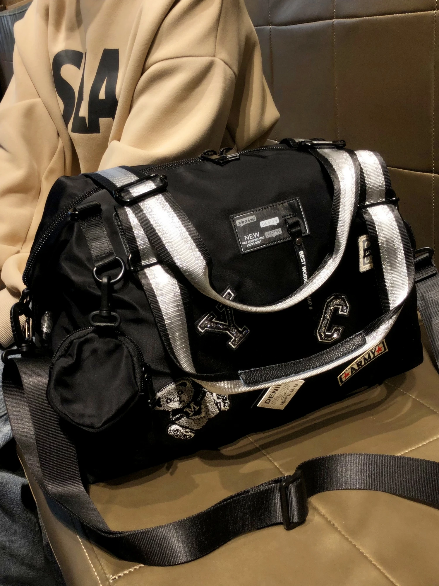 faionable-borsa-da-viaggio-grande-capaci-borsa-da-fitn-portatile-marchio-hong-kong-2025-nuovo-modello-valigia-da-trasporto-per-il-tempo-libero-per-giovani