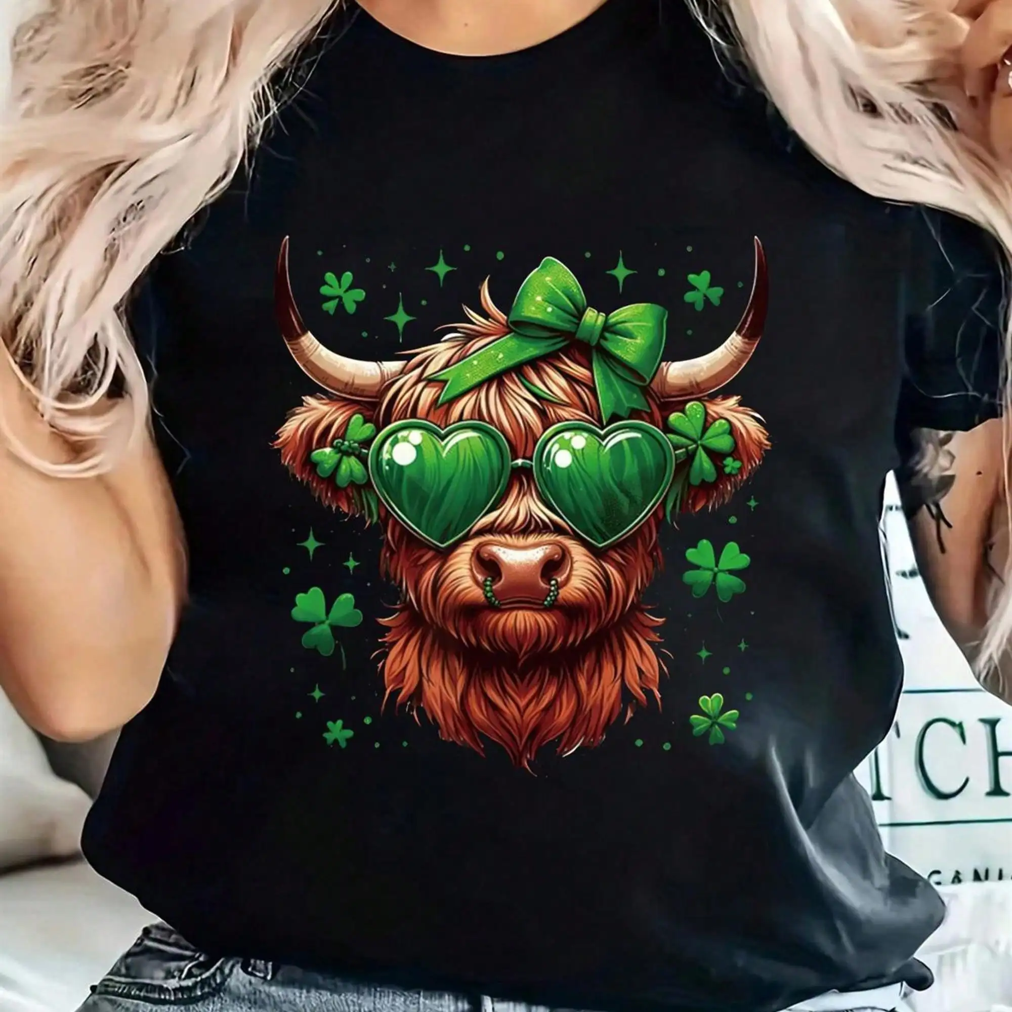St PatrickS Day Clover & Highland Cow Graphic Tee - Casual Round Neck Short Sleeve T-Shirt, Breathable, Machine Washable
