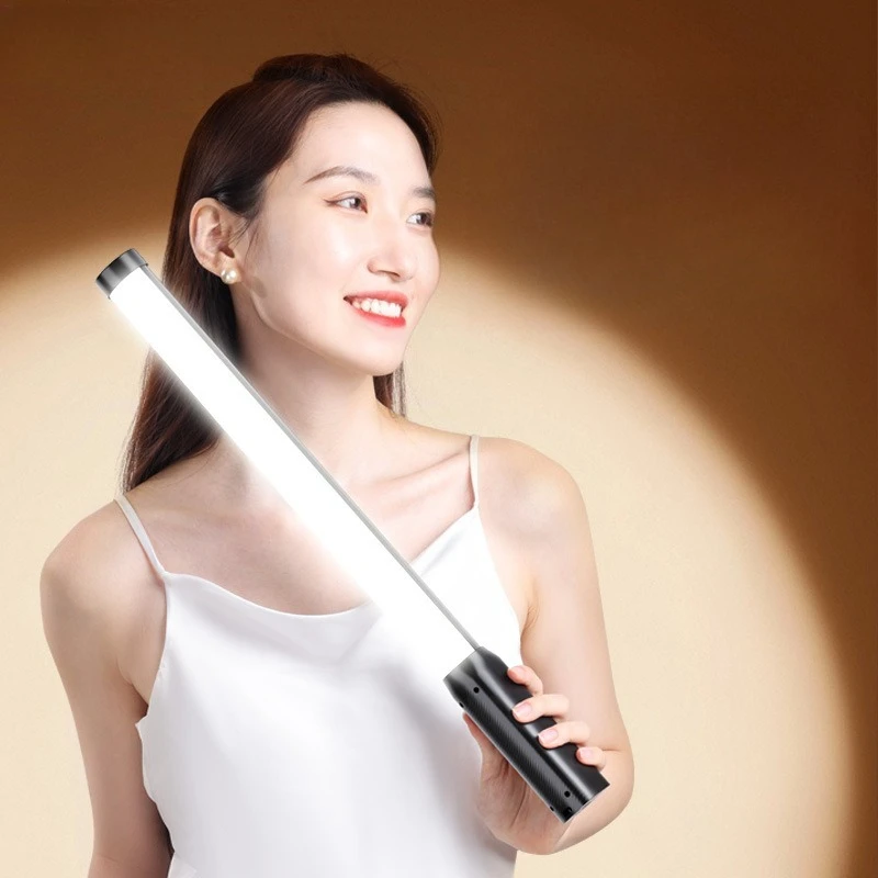 

Chin filling light neck pattern lighting special photography