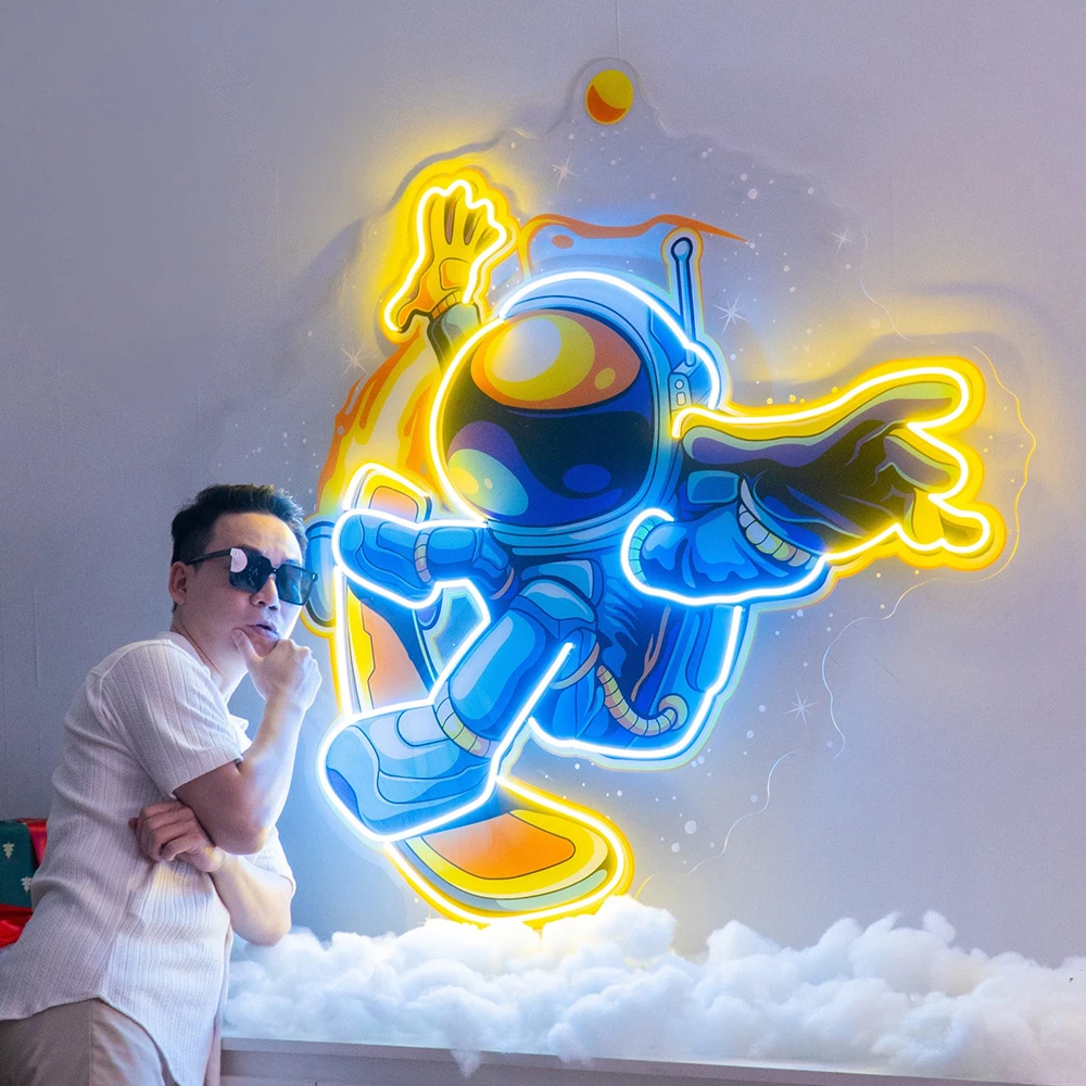 Astronauts Skateboarding LED Neon Sign Light for Kids Bedroom Wall Art Decor Sign Neon Home Bar Club Decoration Night Light