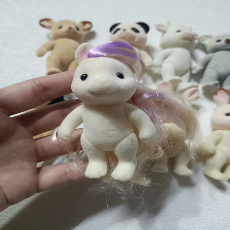 Figuras de animales de la familia del bosque para niños, 1 piezas, conejo, oso, perro, estatuilla flocada peluda, modelo de Animal, juguete para niños, defectos de fábrica
