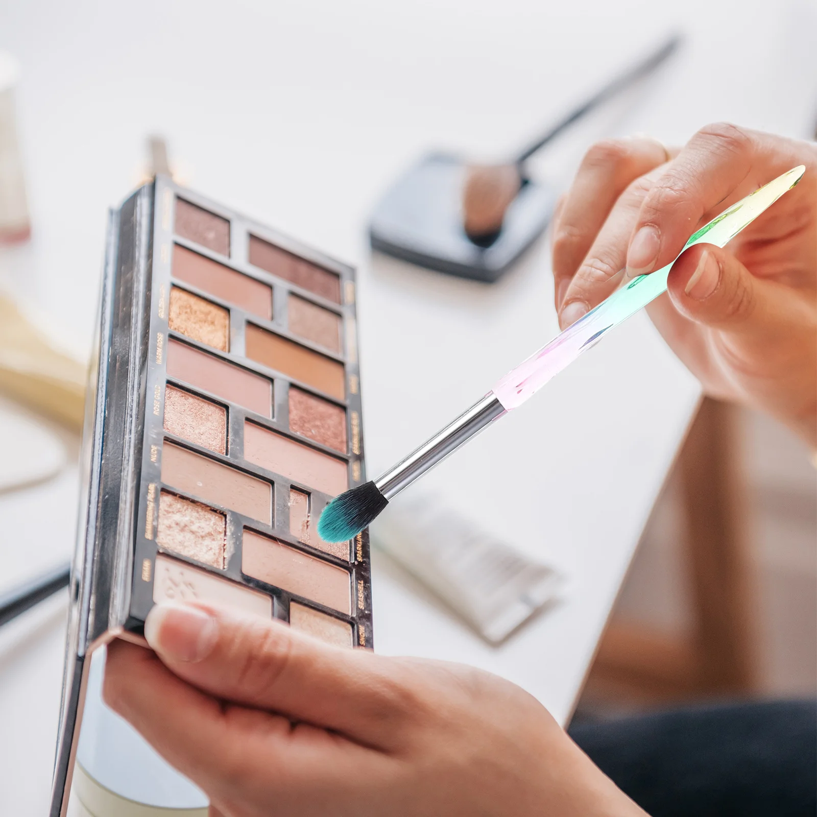 10Pcs Makeup Brush Set Soft Non-Shedding Fiber Bristles for Flawless Foundation Face Powder Blush Eyeshadow Application Ideal