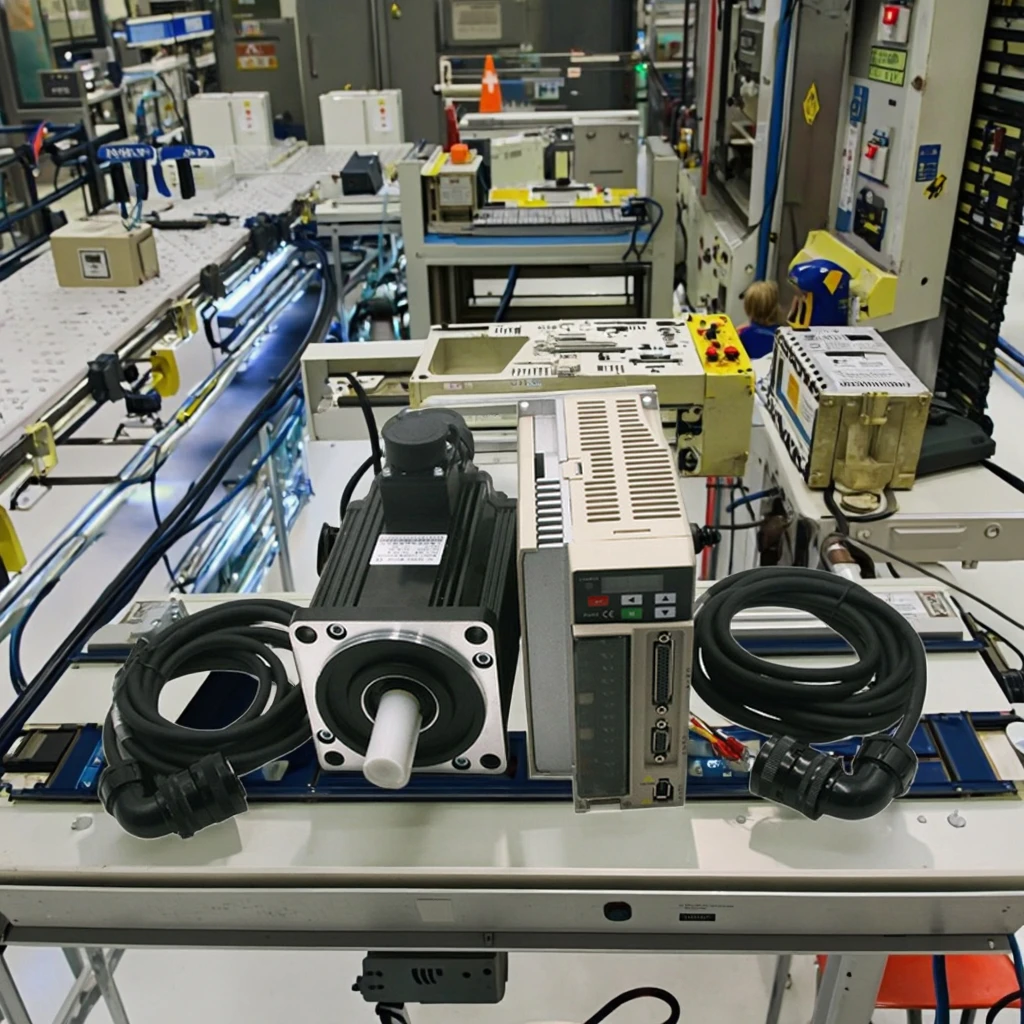 ZXY Высокое качество 130 мм 1 кВт 4 нм однофазный драйвер серводвигателя переменного тока сертифицирован CE ISO сделано в Китае заводская вышивальная машина 220 В