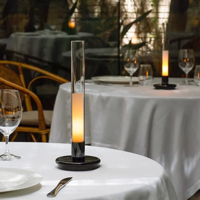 الأوروبية القرون الوسطى الرجعية الشمعدان مصابيح الحائط الممر غرفة نوم انفصال قابلة للشحن مكتب إضاءة للطاولات بريق معدني مقهى