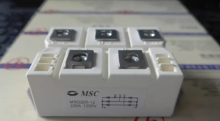 

MSD200-12 новый и оригинальный