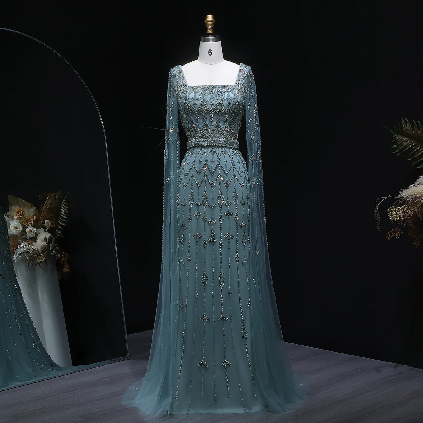 Sharon Said Luxuriöses Kristallrosa Quadratisches Abendkleid mit Cape-Ärmeln, Türkis, Arabische Damen Hochzeitsfeierkleider SS089, Anpassbar – Detail 4