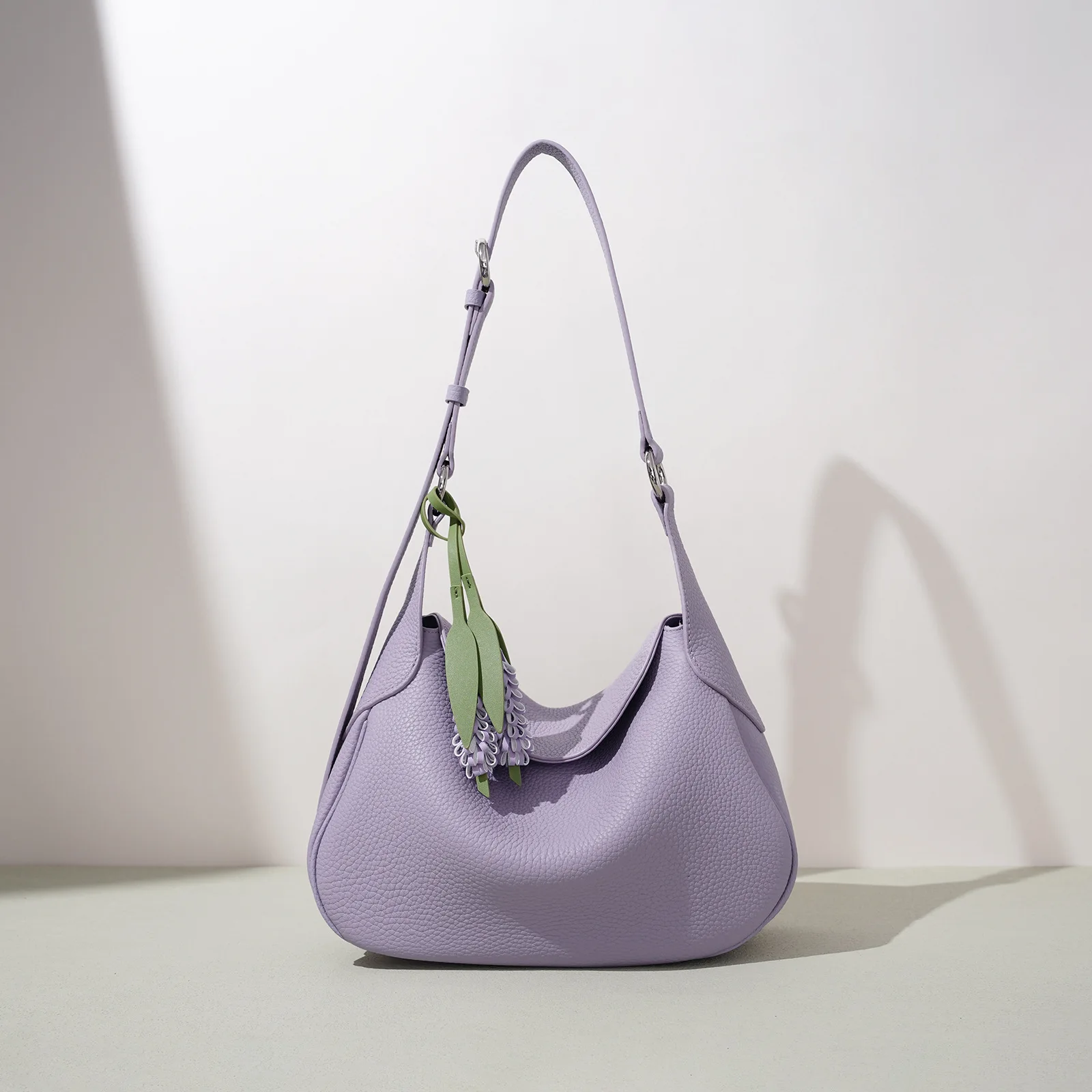 Spring Genuine Leather Shoulder Bag for Women Minimalist Luxury Crossbody Bag Unique Designer Elegant Daily Commute Handbag