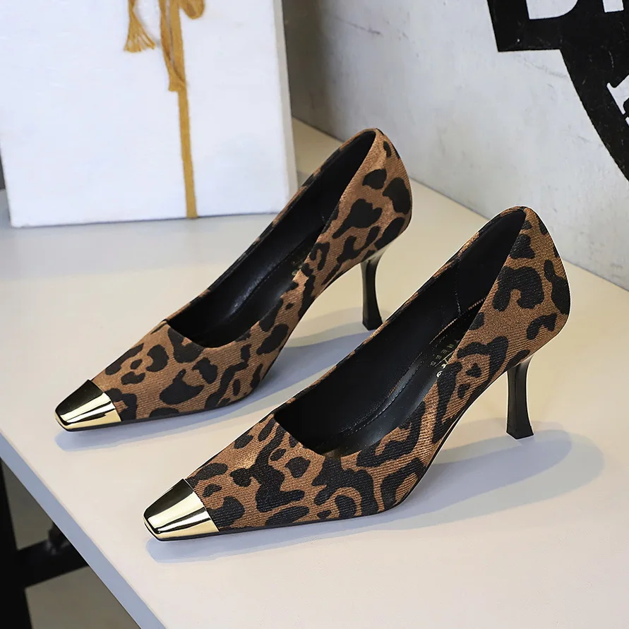 

Women's high heels, metal small square toe suede women's shoes, slim heels, temperament high heels women's shoes, single shoes