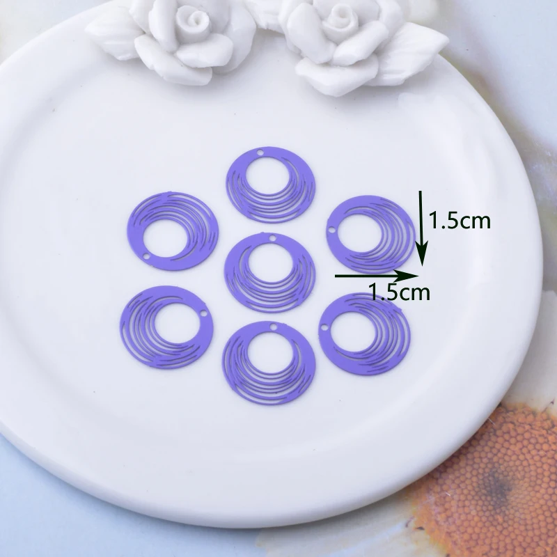 50 Stück AC13641 15mm Mini Runde Bunte Anhänger Metallisch Golden Kleine Filigran-Anhänger DIY Ohrringe Damen Schmuck – Detail 11