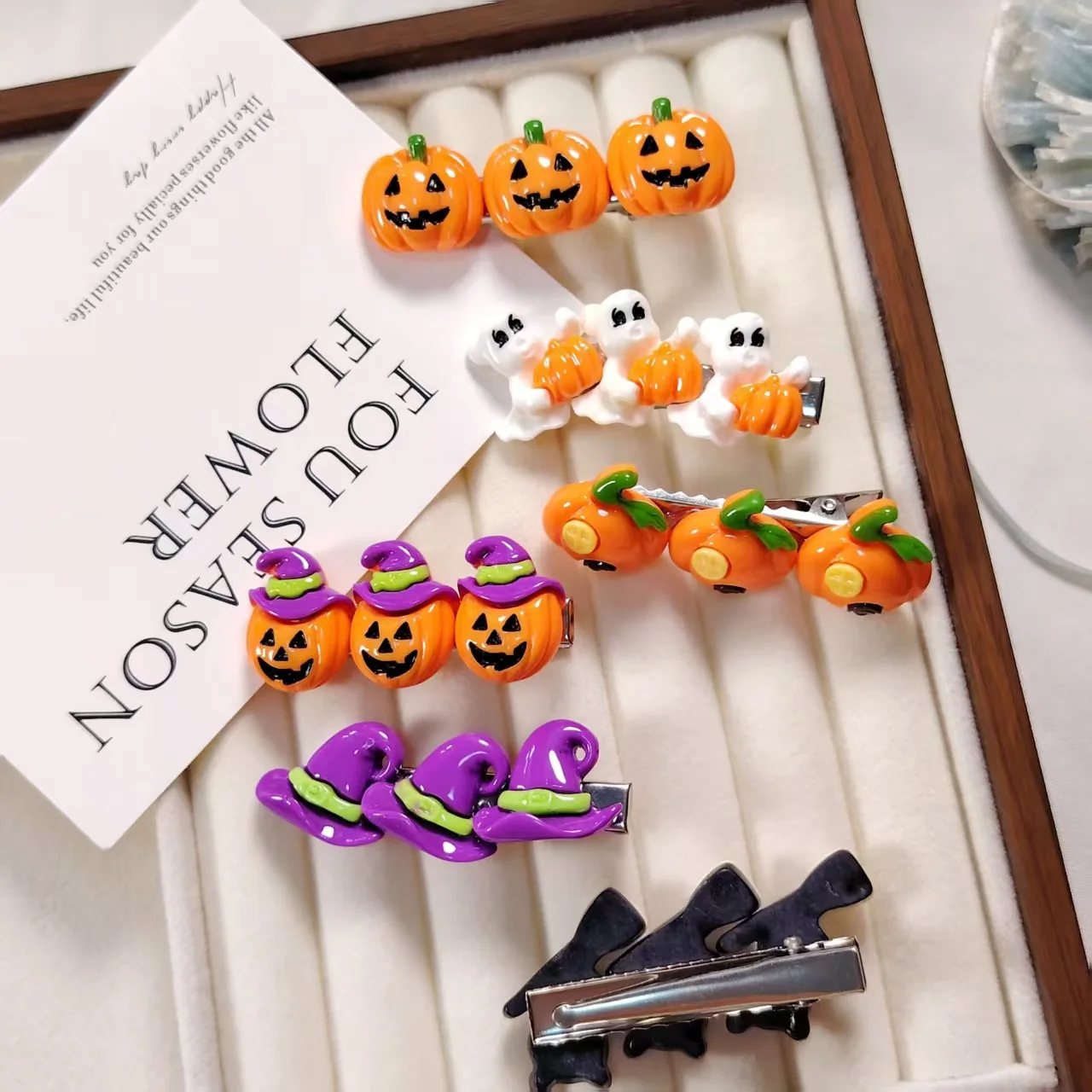 2pcs Halloween Pumpkin Hair Clips Cartoon Ghost Witch Hat Duckbill Clips for Kids Festival Party Costume Side Hair Accessories