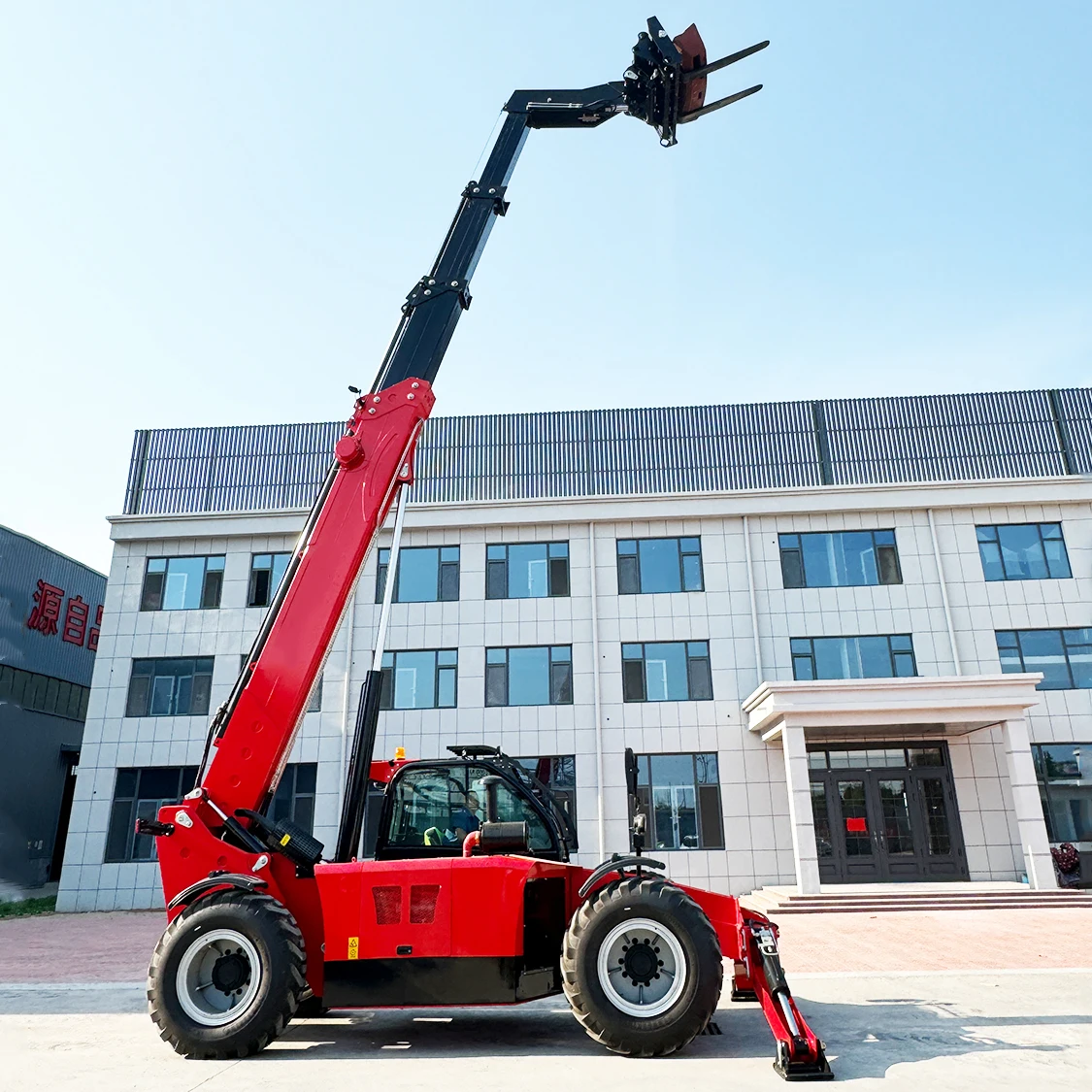 Cargadora elevadora con brazo telescópico diésel de 18 metros y 3,5 toneladas con certificación CE de alto rendimiento a la venta, personalización disponible.